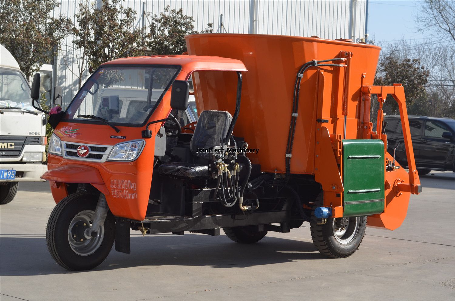 Mezclador TMR autopropulsado de 4 cbm