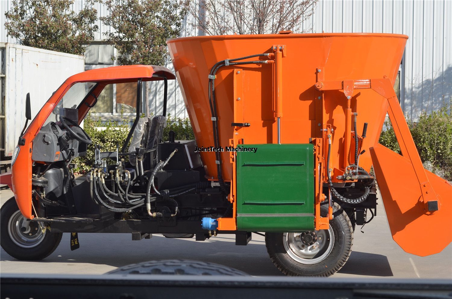 Mezclador TMR autopropulsado de 4 cbm
